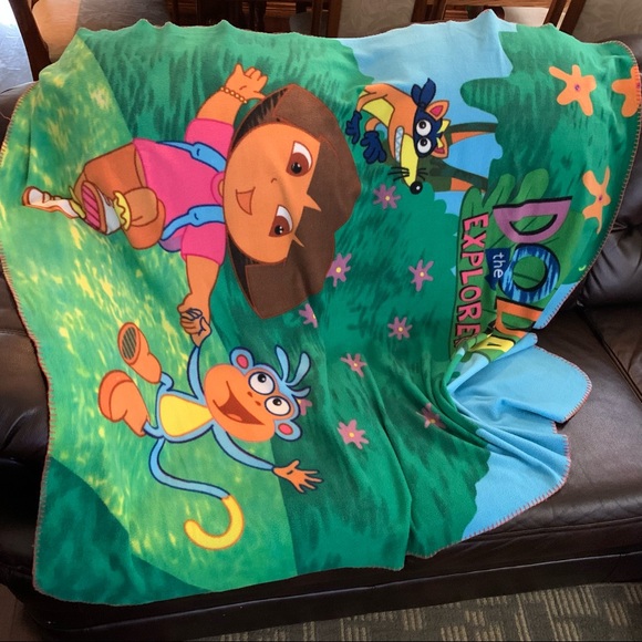 Dora The Explorer Kids Adorable Fleece Throw Blanket - Picture 12 of 16